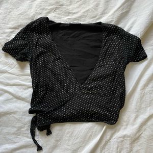brandy melville wrap around polka dot cropped tee
